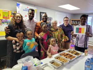 La communauté francophone accueillante de Labrador City–Wabush, à Terre-Neuve-et-Labrador, organise des ateliers de cuisine multiculturels. Photo : AFL