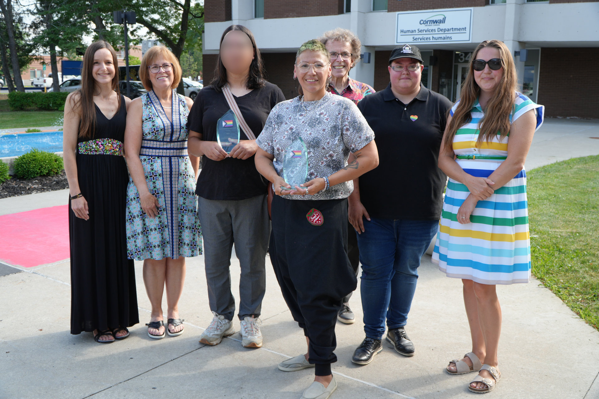 Photo de groupe avec les récipiendaires du prix Latulippe